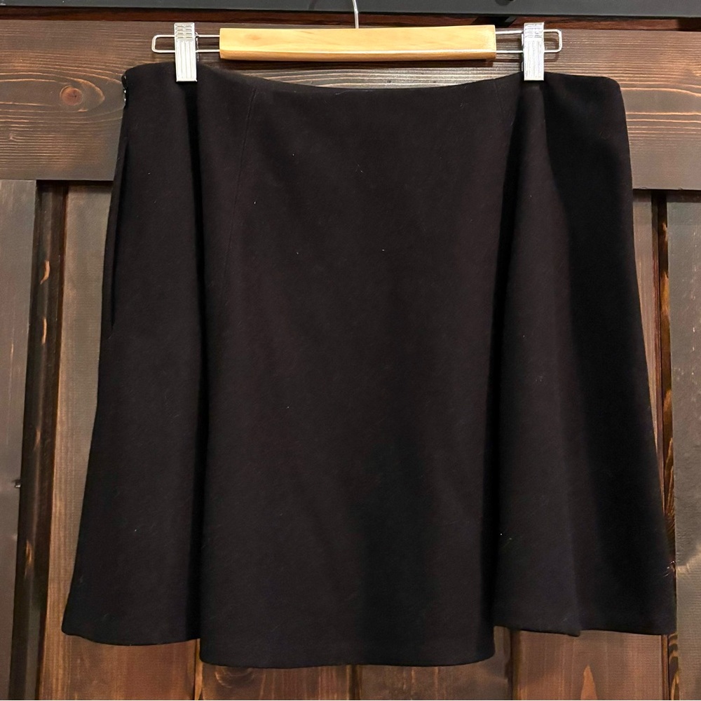 ❗️FINAL CALL❗️Theory Black Wool Blend Fit and Flare Skater Skirt 12
